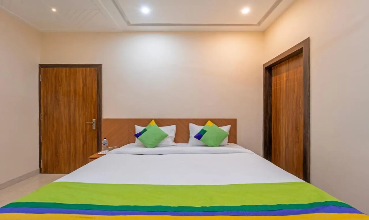 Treebo Raj Palace Hotel Varanasi